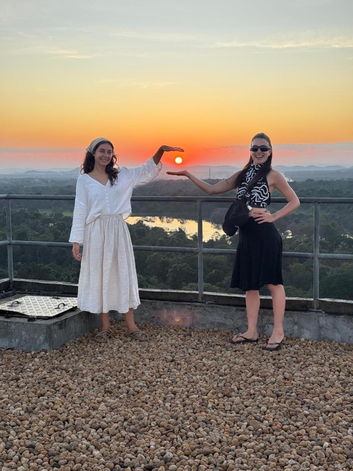 Sigiriya Rastha Hostel Buitenkant foto